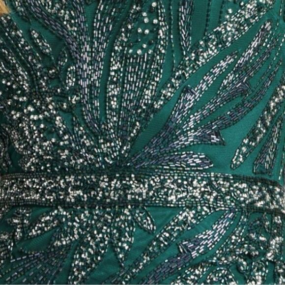 MAC DUGGAL Women’s Embellished Beaded High Slit Gown in the Size 4 - Picture 9 of 16